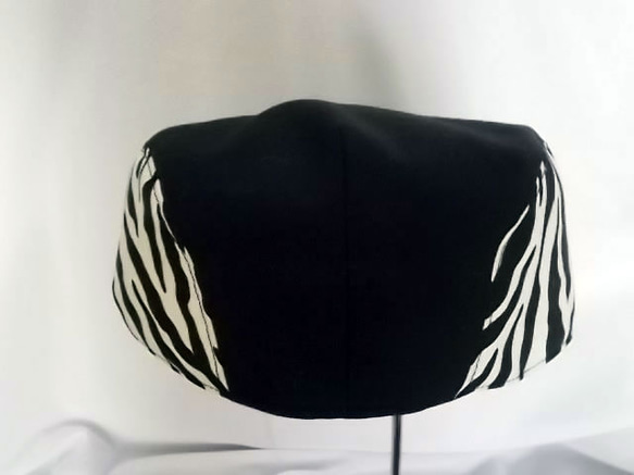 ゼブラ柄×黒　帽子　子供用 3枚目の画像