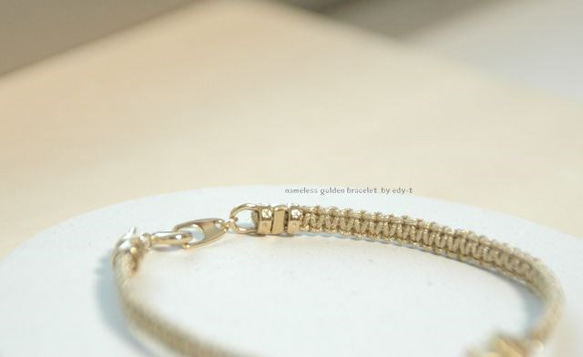 nameless golden bracelet 2枚目の画像