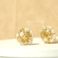 cross pearl earring／gold 1枚目の画像