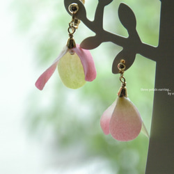 three petals pierced earring／pink 1枚目の画像