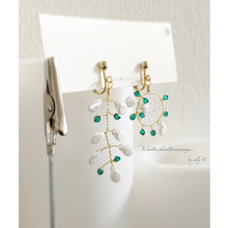 winter plants earring 2枚目の画像