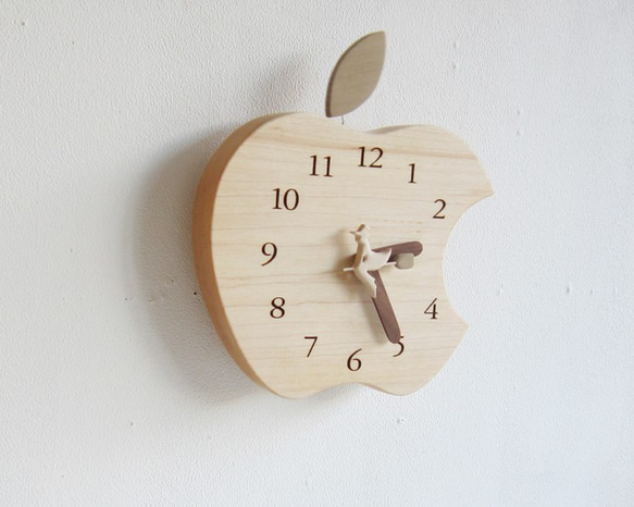アップルと魔女　置き・掛け時計 3枚目の画像
