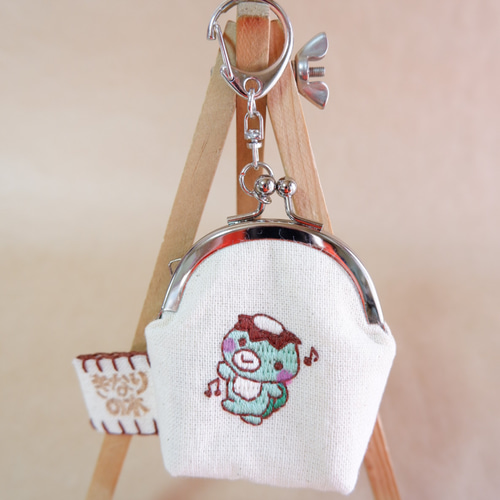 ハンドメイド　市松模様　がま口キーホルダー　お薬ケース　アクセサリーケース　など ハンドメイド市松模様がま口キーホルダーお薬ケースアクセサリー