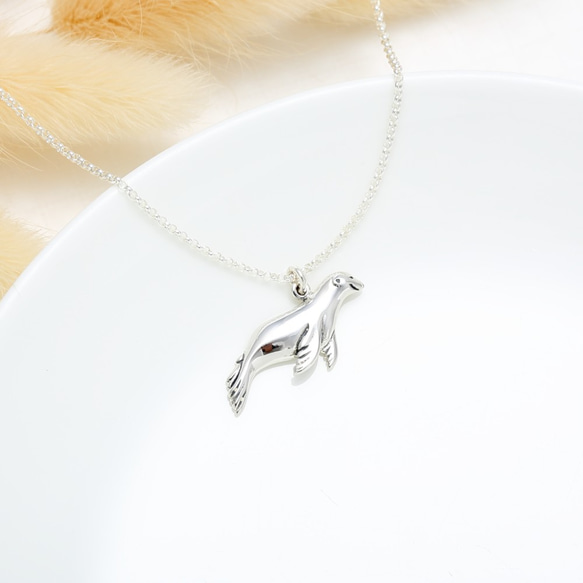 可愛 小海獅 s925 純銀 項鍊 禮物 設計師 手作 附拭銀布 第4張的照片
