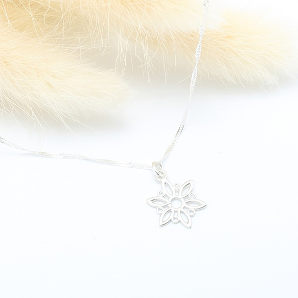耶誕雪花 鏤空 雪の花 snow s925 純銀 項鍊 生日 週年 情人節 禮物 第1張的照片