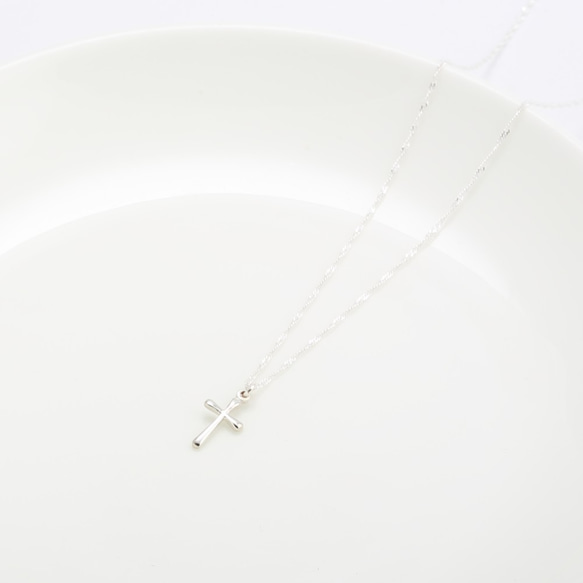 [禮物] 水滴十字架 s925 純銀 項鍊 生日 耶誕 情人節 禮 第4張的照片