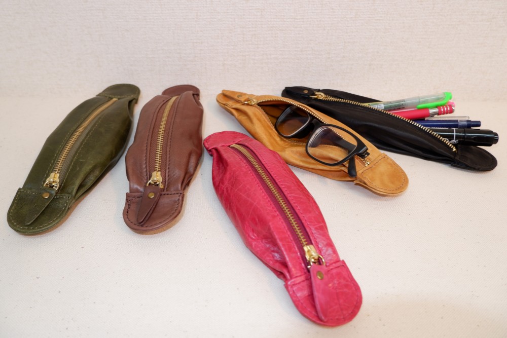 さつまいもペンケース　本牛革