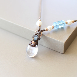 オリオン座の「リゲル」のように青く美しいカイヤナイトの マクラメ  ネックレス 3枚目の画像