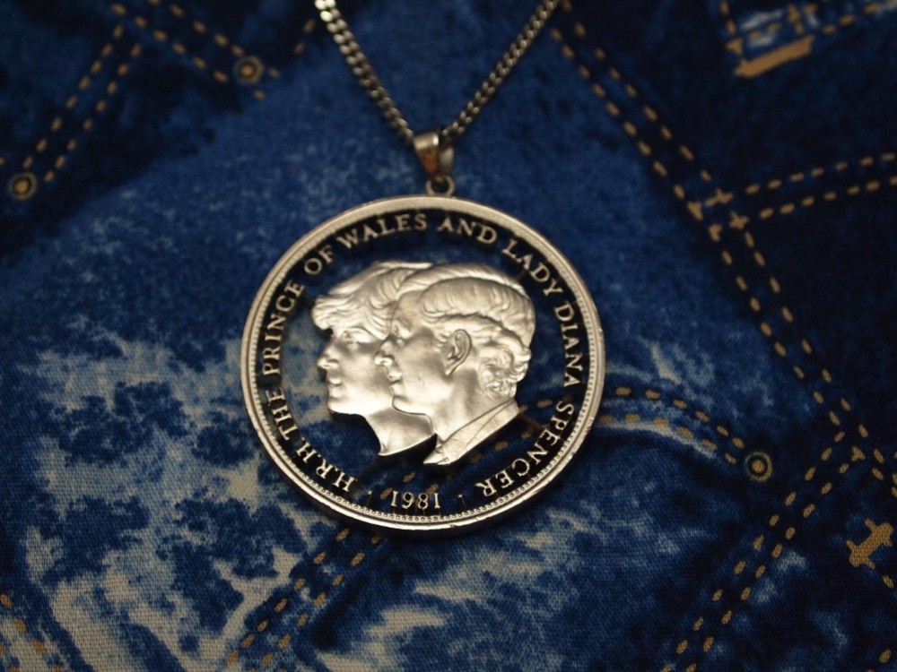 コインカットペンダント　イギリス25ペニー