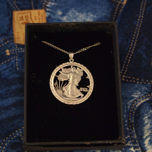 銀貨アメリカウォーキングリバティ] カットコインペンダント コイン