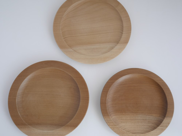 《現品限り》朴の木製皿3枚組 3枚目の画像