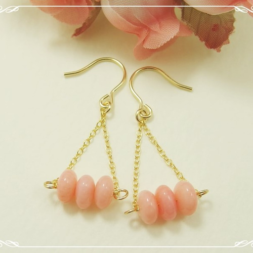 【新品・未使用】Sézane セザンヌ フラワー型ピアス ピンク 新品・未使用】Sézane セザンヌ フラワー型ピアス ピンク Sezane