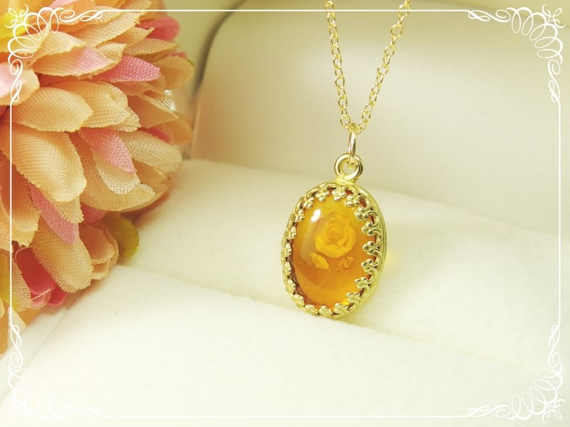 バラモチーフ ネックレス ✨美品✨FOND琥珀