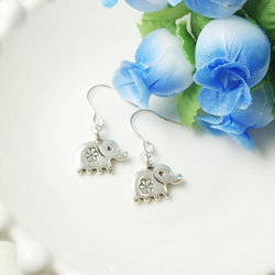 Silver925*P24*カレンシルバー☆ゾウさんピアス 2枚目の画像