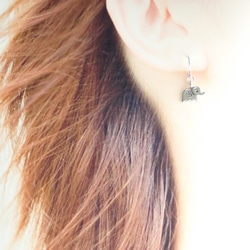 Silver925*P24*カレンシルバー☆ゾウさんピアス 4枚目の画像