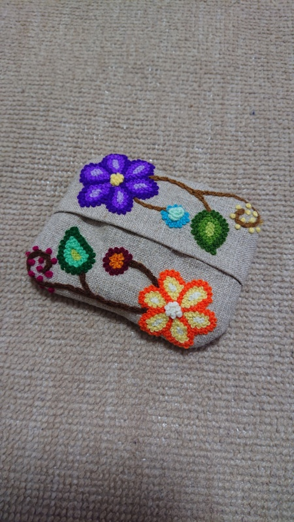 アヤクーチョ刺繍のポケットティッシュケース 4枚目の画像