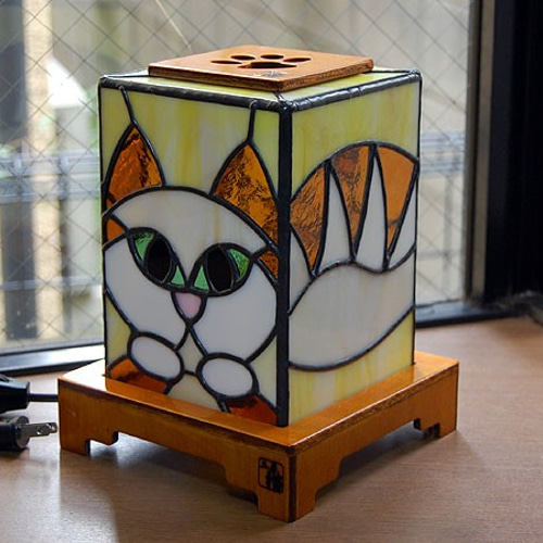 ステンドグラス・トラ猫ランプ 607 スタンドライト・テーブルランプ