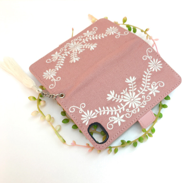 ボタニカル刺繍手帳型　スマホケース(ピンク） 1枚目の画像