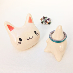 白色貓咪戒指架 Cat pottery 送禮佳品！ 第2張的照片