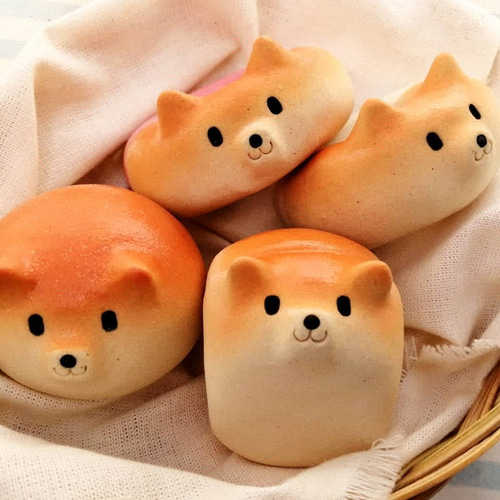 柴犬ペーパーウエイト・こんがり食パン風 陶器のわんこ その他置物