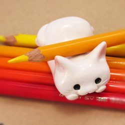 小さな白猫　ペンレスト１ 3枚目の画像