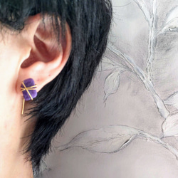 隨性不隨便-不規則紫龍晶xBrass.金屬線纏絲紮綑耳勾耳夾耳環(單支) 第6張的照片