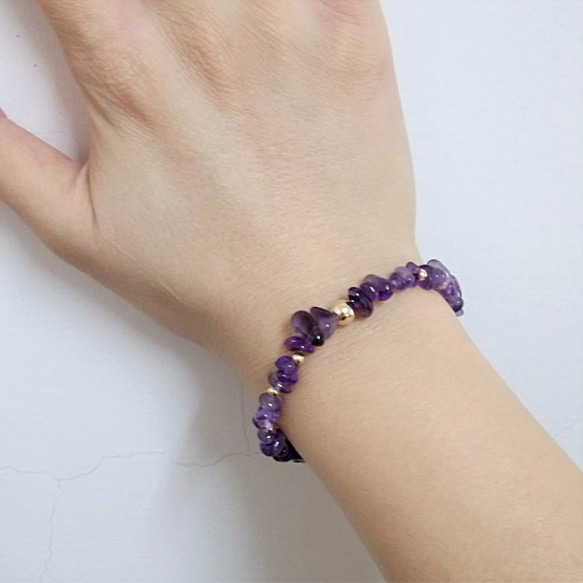串鍊-隨形紫水晶×包金珠.鋼絲線包金扣手鍊(成人款) 第2張的照片