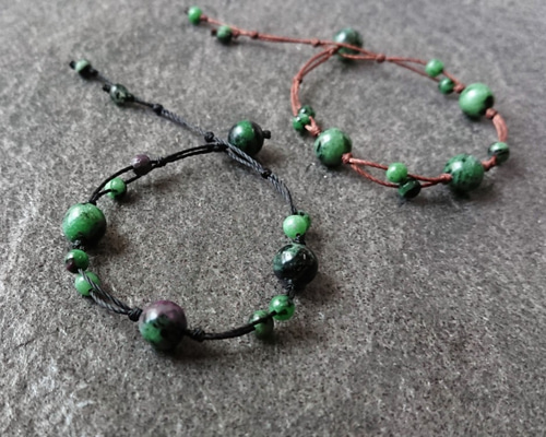 希少 緑のビーズカーテン 希少 緑のビーズカーテン 希少 緑のビーズ