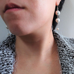 隨性不隨便-[滴落].巴洛克大珍珠xS925純銀.金屬線纏絲吊墜耳勾耳環 第3張的照片