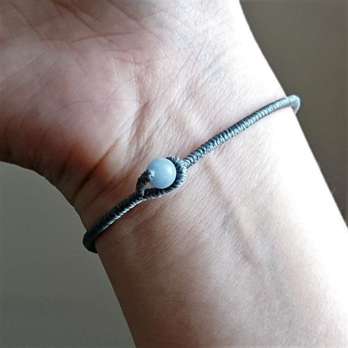 シンプルで簡潔-[フォーカス]。エンジェルストーンxS925。南米の