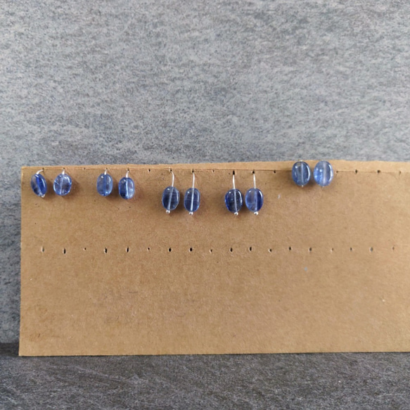 單純而簡練-冰透扁橢藍晶石xS925.金屬線拗線耳勾耳夾耳環 第2張的照片