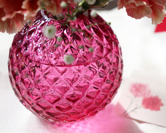 母の日新作「Frutta一輪挿しM（ルビーレッド）」カーネーション バラ 赤色 薔薇 ローズ ワインレッド 花器 宝石 4枚目の画像
