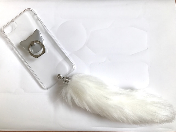 iPhone7/7plus/6/全機種対応 ねこのしっぽ ファー 白猫 猫 スマホケース iPhoneケース 5枚目の画像