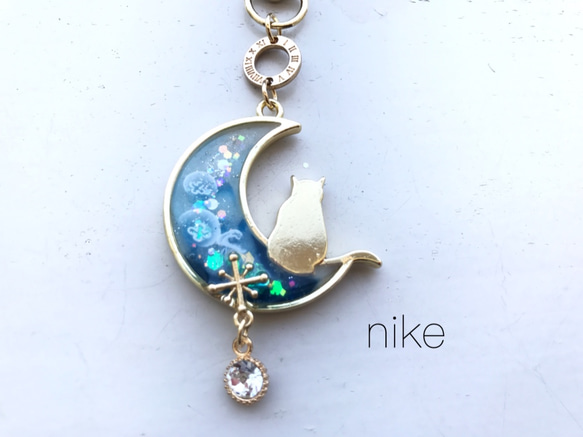 Moonlight cat ~ 月猫 バッグチャーム レジン キーホルダー ねこ