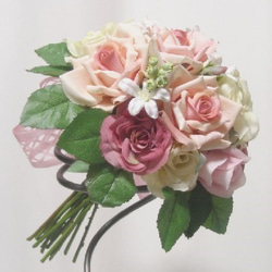 グラデーションが綺麗なバラのクラッチブーケ♪セール中♪ウェディングブーケ♪生花みたいに綺麗な造花です♪高品質なのに安い 3枚目の画像