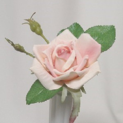 グラデーションが綺麗なバラのクラッチブーケ♪セール中♪ウェディングブーケ♪生花みたいに綺麗な造花です♪高品質なのに安い 9枚目の画像
