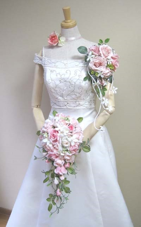 エレガントなドレスコサージュ♪ウェディングドレスに♪生花みたいに綺麗な造花です♪高品質なのに安い 6枚目の画像