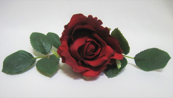 真紅のバラのキャスケードブーケ♪ブートニア付き♪生花みたいに綺麗な造花です♪高品質なのに安い 10枚目の画像