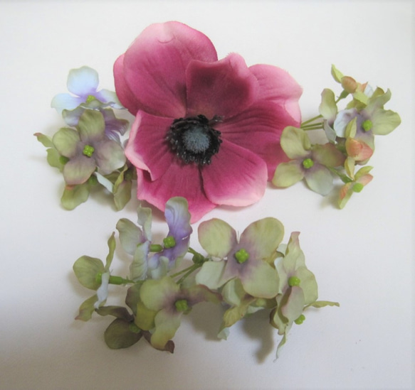 アネモネのラウンドブーケ。高品質な造花使用♪ブートニア付き♪生花みたいに綺麗な造花です♪高品質なのに安い 10枚目の画像