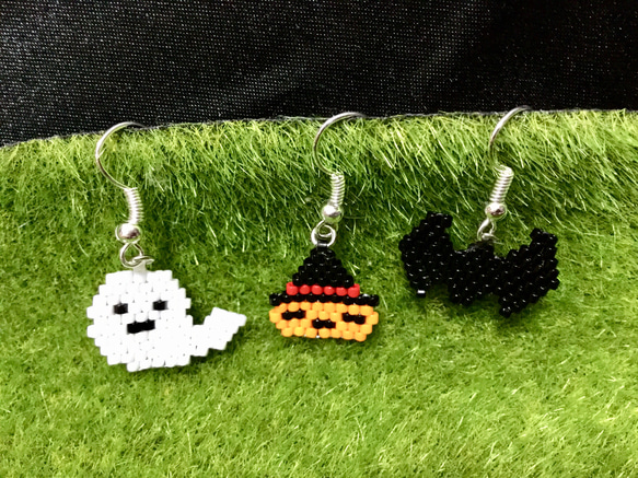 ハロウィン ピアス 1枚目の画像