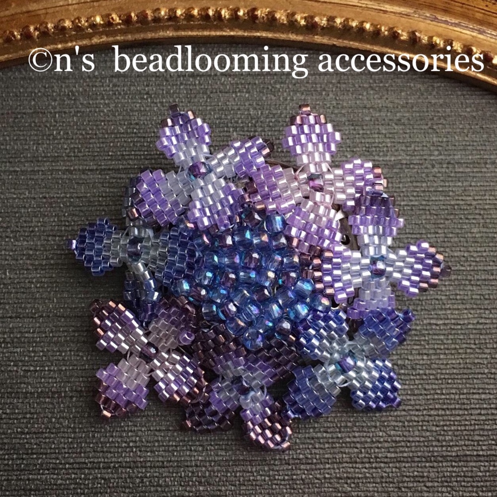 額紫陽花(紫)のリースブローチ  ＊送料無料♫