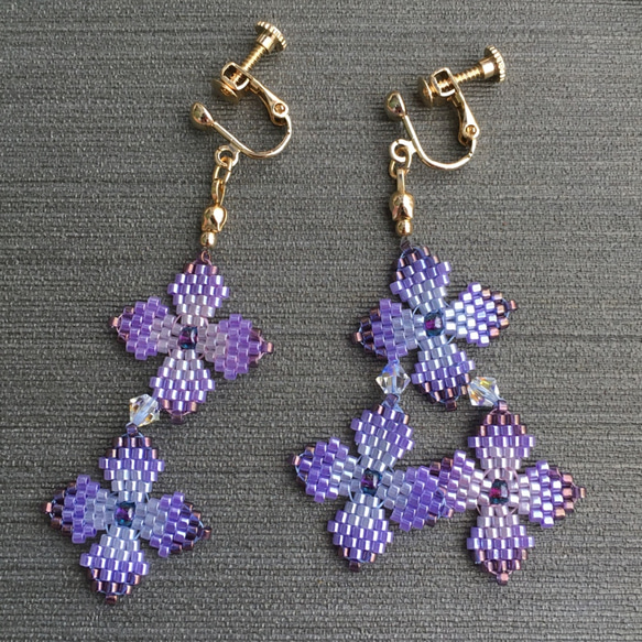 紫陽花(紫)のイヤリング(ピアス) 2枚目の画像