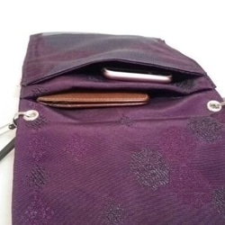 新品の帯地で作ったヒップハングバッグ「おともし帯（たい）」　紫色　大円　帯バッグ 4枚目の画像