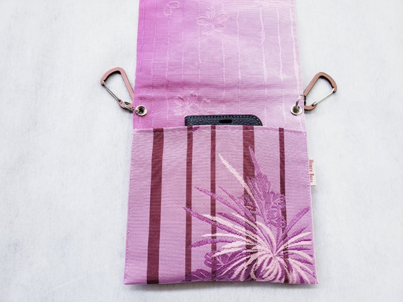 手ぶらでおでかけ！新品の帯地で作ったヒップバッグ「おともし帯（たい）」ピンク糸菊　ポシェット☆サコッシュ☆スマホケース 3枚目の画像