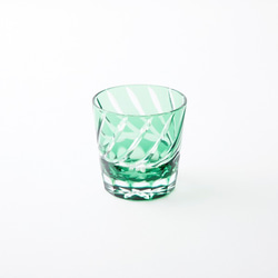 送料無料　無料包装　江戸切子の店  結婚祝　記念品　海外土産　　緑被せミニロックグラス（波） 2枚目の画像