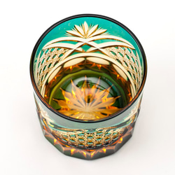 送料無料　無料包装　江戸切子の店　 結婚祝　記念品　海外土産　琥珀色緑被せクリスタルロックグラス(籠目模様） 3枚目の画像