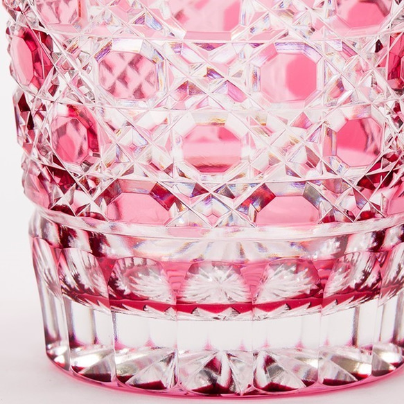 江戸切子　金赤（ピンク）被せクリスタルガラス酒グラス 3枚目の画像