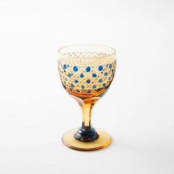 江戸切子　琥珀色瑠璃被せクリスタル食前酒（籠目模様） 2枚目の画像
