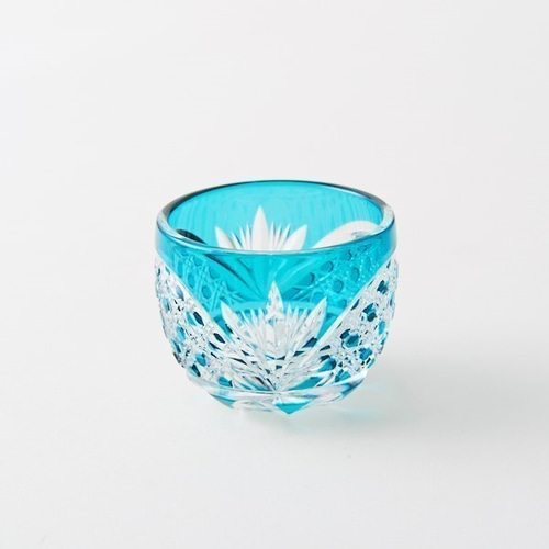 江戸切子 エメラルドグリーン被せクリスタルガラス ぐい呑 冷酒グラス