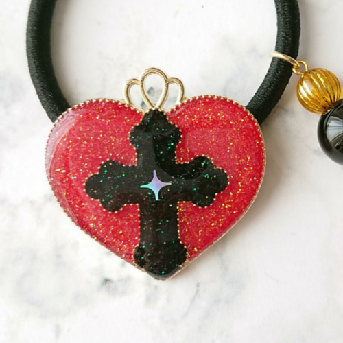 No.1027】UVレジン ゴシック調 クロス ハート 煌めき ヘアゴム